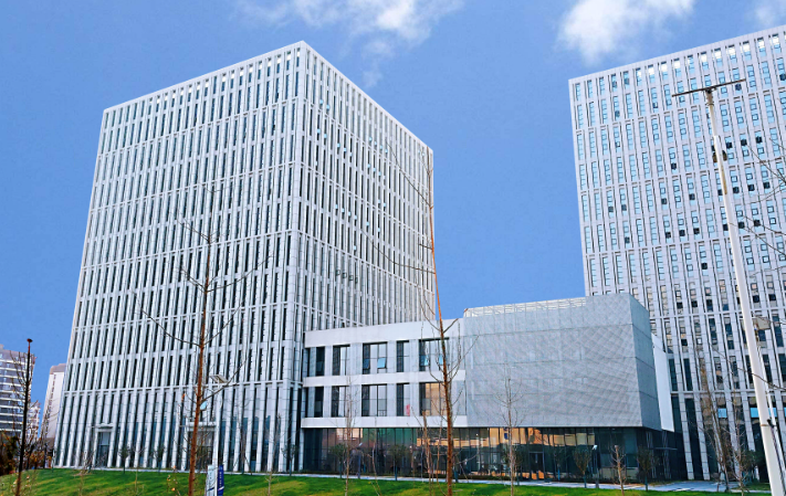 数字软件定制开发与通用软件的核心差异及选型建议